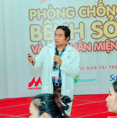 Bác sĩ Đỗ Châu Việt: Trưởng khoa Nhiễm bệnh viện Nhi đồng 2