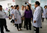 Bộ trưởng Bộ Y tế: ‘Cần hạn chế đưa trẻ bệnh nhẹ tới các bệnh viện lớn…’